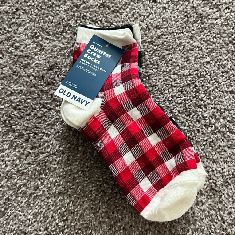NWT Old Navy Women's Ankle Socks Plaid Set of 3